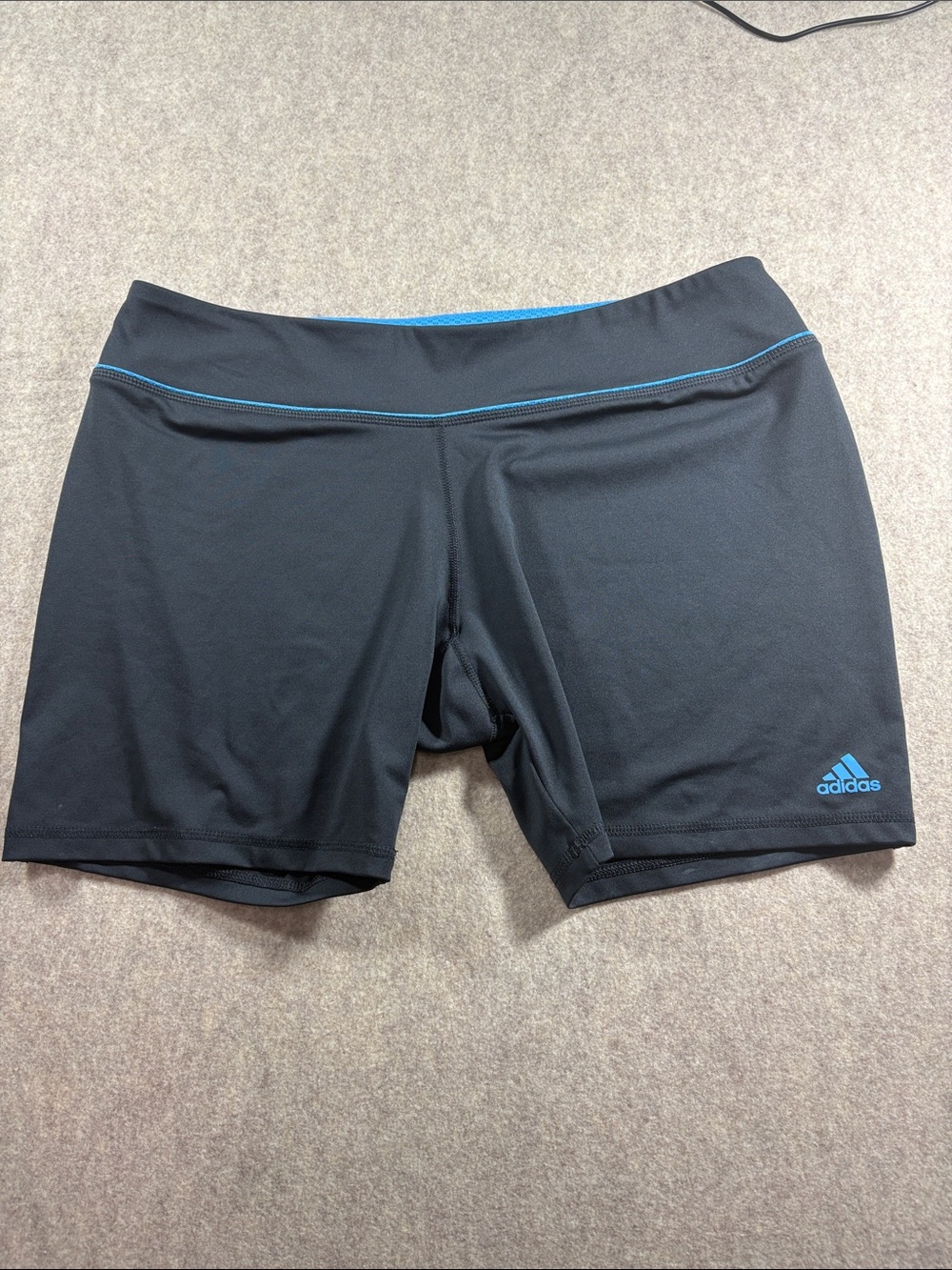 Vintage Adidas Men’s TechFit Padded Compression Shorts size XL #W44200